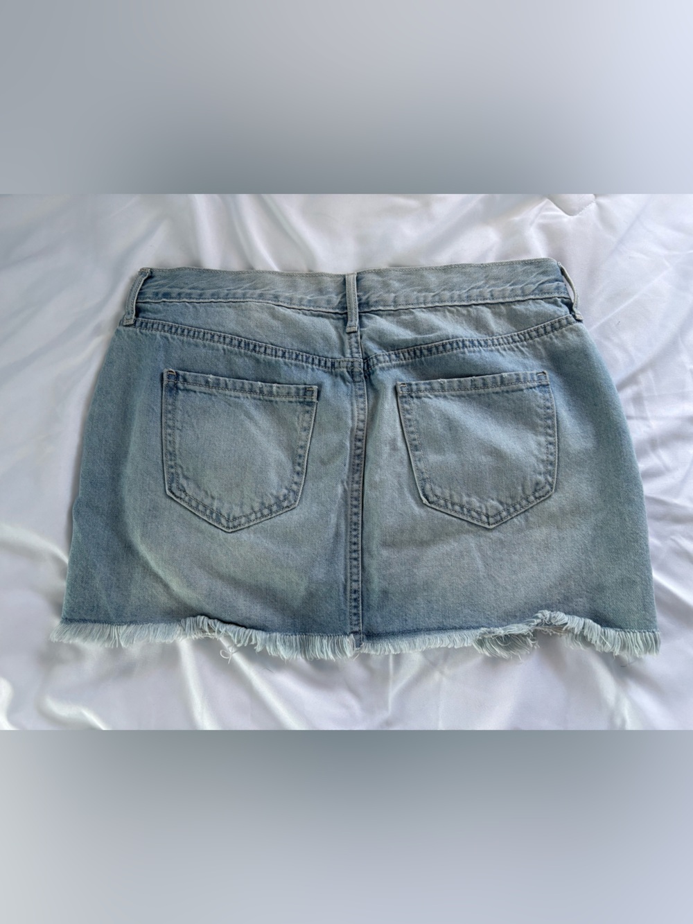 Old Navy Light Blue Distressed Denim Mini Skirt - Picture 2 of 3